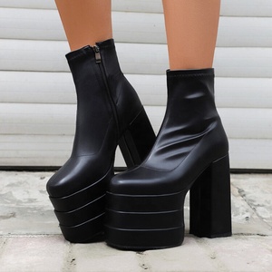 Botines de Plataforma Gruesa de Triple Capa Talla Grande 46 de Ajuste Ancho para Mujer, Zapatos de Tacón Alto Grueso de Charol, Botines Cortos Elegantes - Product Image 4