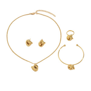 Ensemble de bijoux de style européen et américain, collier, boucles d'oreilles, bracelet, design nœud doré, accessoires de mode pour femmes - Product Image 5