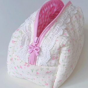 Trousse de toilette florale à dentelle, best-seller transfrontalier, trousse de toilette haut de gamme avec nœud, sac de rangement pour produits de soin de la peau - Product Image 3