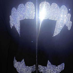 Sweat à capuche zippé personnalisé pour hommes Streetwear Sweat à capuche zippé avec strass Fabricants de vêtements à capuche zippé avec visage intégral - Product Image 4