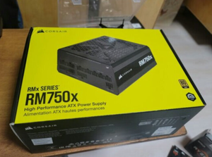 COR SAIR Série RMx RM750x 750W ATX12V 80 PLUS GOLD Alimentation modulaire complète certifiée - Product Image 3