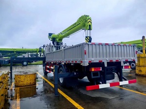 Nueva Grúa Montada en Camión <span class=keywords><strong>de</strong></span> Marca Famosa China, Grúa <span class=keywords><strong>de</strong></span> Carga <span class=keywords><strong>de</strong></span> 8t, ZLT2000V4, Maquinaria <span class=keywords><strong>de</strong></span> Elevación en Venta - Product Image 3