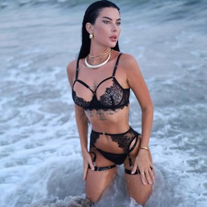 Ensemble de lingerie sexy en dentelle à franges pour femme, lingerie transparente érotique très vendue - Product Image 3