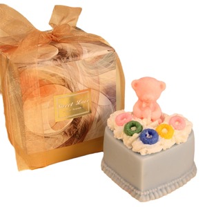 Caja <span class=keywords><strong>de</strong></span> regalo <span class=keywords><strong>de</strong></span> cumpleaños con vela <span class=keywords><strong>de</strong></span> oso adorado, <span class=keywords><strong>de</strong></span> cera <span class=keywords><strong>de</strong></span> soja, forma <span class=keywords><strong>de</strong></span> corazón, hecha a mano, para dormitorio, con donut festivo - Product Image 5