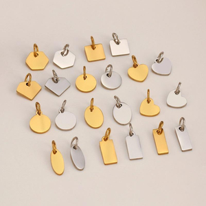 Vente en gros de <span class=keywords><strong>porte</strong></span>-clés pendentifs en acier inoxydable vierges, de forme irrégulière, style vintage et tendance, pour gravure laser - Product Image 3