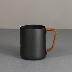 Jarras <span class=keywords><strong>de</strong></span> vapor Espresso 304SS Milk <span class=keywords><strong>Latte</strong></span> Art Pitcher Barista Cup Milk Jug Cup para Espresso, <span class=keywords><strong>Latte</strong></span> Art, Hot Chocolate - Product Image 1