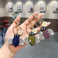 Porte-clés pendentif abeille en strass scintillants, fleur marguerite, insecte 3D orné de diamants, breloque de sac, accessoires
