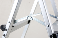 Échelle pliante moderne en aluminium à 2 marches pour salon, escalier portable pour la maison avec une capacité de 330 lb