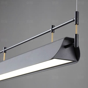 Lámpara colgante minimalista de tira larga LED negra de un solo cabezal para comedor, barra de bar, hogar, sala de té. - Product Image 4