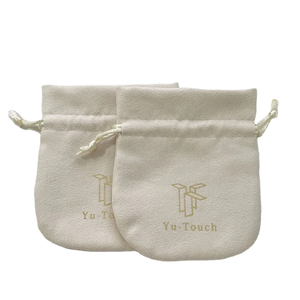 Sac d'emballage pour parfum personnalisé de haute qualité avec cordon de serrage, sac cadeau chic, pochette en microfibre de luxe pour boucles d'oreilles et bijoux avec logo - Product Image 1