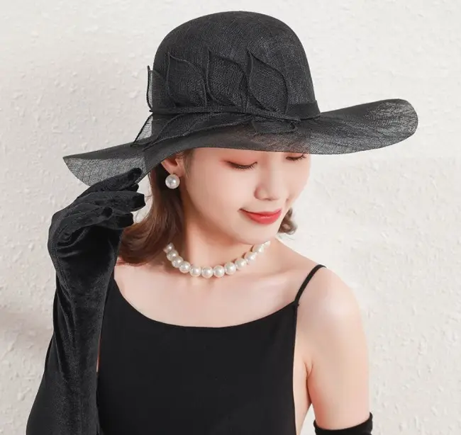 최신 디자인 웨딩 드레스 모자 교회 우아한 와이드 브림 기본 매혹적인 블랙 Sinamay 모자