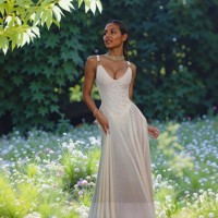 Nouveau Produit Robe Longue Maxi Blanche Élégante Col V Licou Tendance Été pour Mariage et Fête