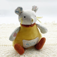 Boneka Tangan Gaya Kawaii Ow Moq Desain Dapat Disesuaikan Lapisan Jaring yang Menenangkan Mainan Tikus Plush Super Lembut untuk Bayi Baru Lahir & Liburan Anak-Anak