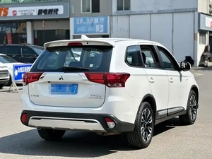 รถ SUV หรูหรา สภาพดี ใช้เชื้อเพลิงเบนซิน มิตซูบิชิ เอาท์แลนเดอร์ ปี 2021 รุ่นปรับโฉม เครื่องยนต์ 2.0 ลิตร เกียร์อัตโนมัติ ขับเคลื่อนสองล้อ รุ่นสมูท เอดิชั่น - Product Image 3
