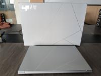 Nuovo Zenbook 14 UX3405C Laptop OLED in Metallo 14" Intel Ultra 9 285H Grafica 16GB DDR5 1TB NVMe SSD Retroilluminato Inglese Wi-Fi 7 Windows