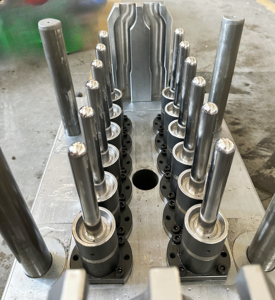 12 <strong>Cavities</strong> <strong>and</strong> One Set <strong>Cores</strong> Jar Preform Mold with 3 Weight Hot Runner Valve Pin Construction Pet Jar Mould - Product Image 2
