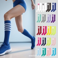 Nouvelles chaussettes de compression tricotées ODM pour le sport et le yoga, professionnelles, à séchage rapide, absorbant la transpiration, en nylon, motifs colorés, pour la course à pied