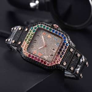 Nouveautés : Montre classique hip-hop de créateur avec cadran coloré et diamants, montre à quartz unique entièrement sertie de diamants - Product Image 2