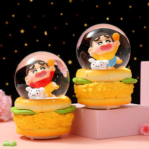 Divers Ornements Créatifs Populaires pour Bureau : Ours en Résine et Boules de Cristal, Design Mignon de Dessin Animé, Cadeaux d'Anniversaire pour Enfants - Product Image 3