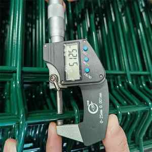 Giá tốt 3D cong hàng rào nhiệm vụ nặng nề Hàn uốn hàng rào an ninh sơn tĩnh điện 3D hàng rào với đào hình bài - Product Image 5