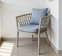 Fauteuil tressé en corde de qualité commerciale pour l'extérieur, mobilier de salle à manger pour projets hôteliers, complexes balnéaires, cafés au bord de la piscine, villas résidentielles