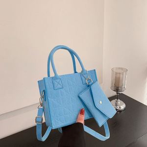 Bolso Bandolera de Moda para Mujer 2025 ZY Vintage de Lujo, de Alta Calidad, Elegante, de Fieltro, con Cremallera, Antirrobo, Impermeable - Product Image 4