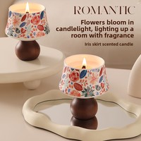 Bougie d'aromathérapie en céramique – Luxe pour l'intérieur, longue durée, en cire de soja, motif floral fait main ; Cadeaux de mariage/anniversaire