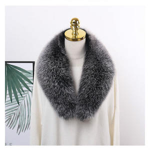 Bufanda de Piel Colorida Hecha a Medida, 90 cm de Largo, con Cuello de Piel de Zorro Desmontable - Product Image 3