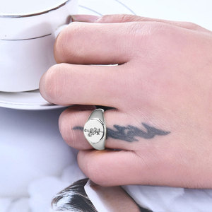 Bague gravée en acier inoxydable 12 mm motif rose, bijou de mode pour femme, cadeau - Product Image 2