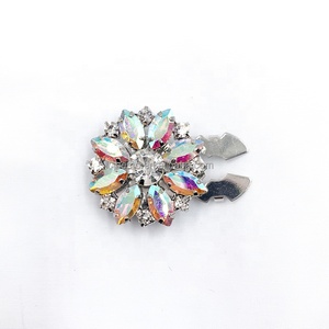 Directo de fábrica, joyería personalizada antigua, ropa de mujer, cubierta de botón de diamantes de imitación transparente para camisa - Product Image 1