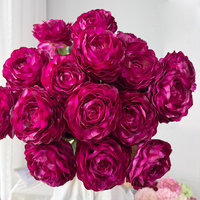 Fleur artificielle rouge rose au toucher réel, fleur de renoncule, arrangement de style moderne fait à la main - Douce, réaliste, parfumée, pour la Saint-Valentin