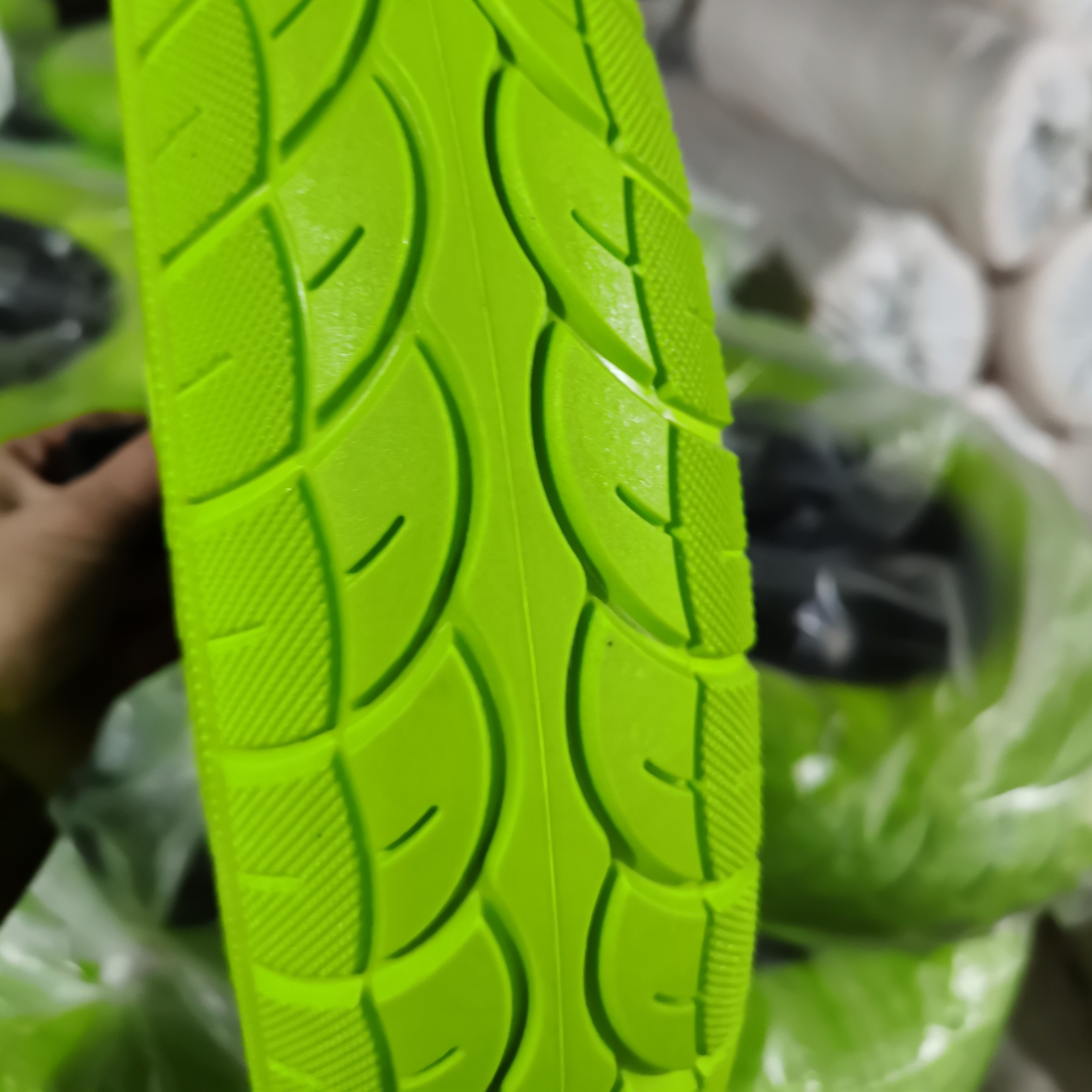 Высокая грузоподъемность 3,50-8 плоское свободное колесо из пенополиуретана 2,5 кг