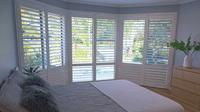 Volets en bois massif et PVC, volets intérieurs sur mesure, qualité supérieure, fabricant de volets durables