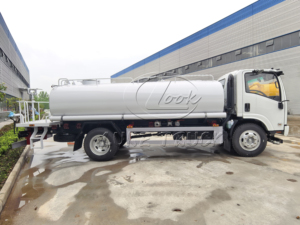 Camión Cisterna ISUZU con Amplia Capacidad de Pulverización, 4X2, 7000L, para Carreteras Municipales - Product Image 4