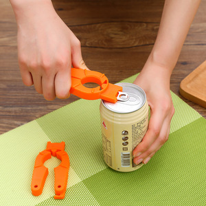 Ouvre-bouteille multifonctionnel en plastique, ouvre-boîte, poignée pour bouteille d'eau, ouvre-couvercle de pot, tirette pour soupe, pour personnes à la force de préhension faible, seniors et personnes âgées - Product Image 4
