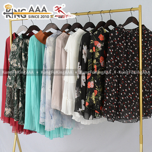 Gonne all'ingrosso a basso prezzo, eleganti e alla moda, con stampa floreale vintage, vestibilità slim, gonna corta da donna di seconda mano, outfit casual estivo - Product Image 4