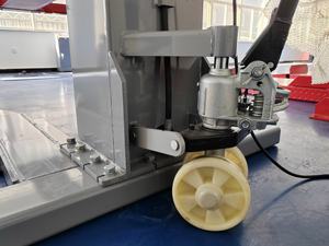 מפעל ישיר אספקת הידראולי נייד יחיד פוסט מכונית 3 טון הרם קיבולת - Product Image 2