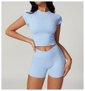 Ensemble de yoga 2 pièces pour femme, taille élastique, séchage rapide, respirant, extensible dans les quatre sens, t-shirt et short de cycliste à manches courtes pour la salle de sport - Product Image 4