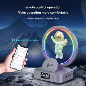 Alta calidad fuerte 5W RGB <span class=keywords><strong>LED</strong></span> levitación magnética astronauta atmósfera noche reloj despertador altavoces para actividades al aire libre - Product Image 4