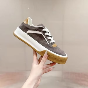 2026 <b>Top</b> Quality Luxury Designer Sneakers Men's Evergreen Spring/Summer Breathable Retro Chunky Suede Denim Panel Court Sneakers - Product Image 6