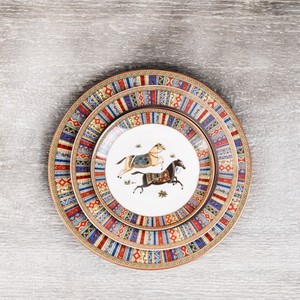Lot de 10 assiettes de Noël en porcelaine de 10 pouces avec décorations équestres, vaisselle en porcelaine fine avec technique d'émail coloré - Product Image 5
