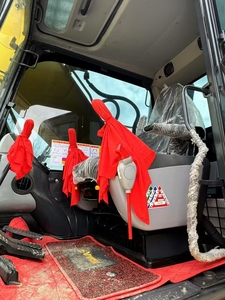 Excavatrice Komatsu PC210LC-8 de haute qualité en bon état, 21 tonnes, sur chenilles, d'occasion, prix attractif, Japon, excavatrice PC210 à vendre - Product Image 4