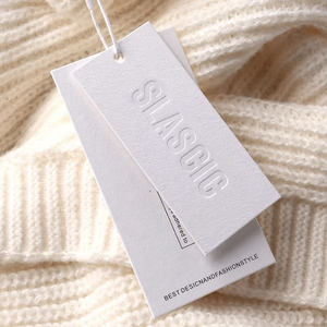 Etiquetas colgantes <span class=keywords><strong>de</strong></span> papel <span class=keywords><strong>de</strong></span> alta calidad impresas personalizadas, diseño <span class=keywords><strong>de</strong></span> cartón plegable <span class=keywords><strong>con</strong></span> cuerda <span class=keywords><strong>de</strong></span> plástico para uso en zapatos y prendas <span class=keywords><strong>de</strong></span> vestir - Product Image 2