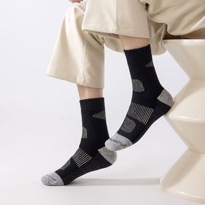 Chaussettes de sport d'hiver unisexes en <span class=keywords><strong>laine</strong></span> mérinos épaisse et chaude pour hommes/femmes, chaussettes de randonnée thermiques mi-mollet pour activités de plein air et affaires - Product Image 3