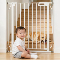 Barrière de sécurité pour enfants à fixation par pression pour escaliers et portes, avec ouverture bidirectionnelle et fermeture automatique