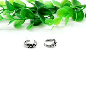 Pendientes yunnique con forma de flecha, diseño geométrico de acero inoxidable para hombres y mujeres, sin perforación, joyería de moda - Product Image 3