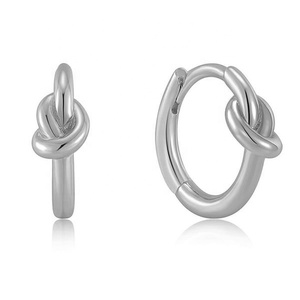 Gioielli Delicati Gemnel in Argento Sterling 925 Popolari <span class=keywords><strong>Orecchini</strong></span> <span class=keywords><strong>a</strong></span> <span class=keywords><strong>Cerchio</strong></span> <span class=keywords><strong>Mini</strong></span> Intrecciati in Oro 14k <span class=keywords><strong>Orecchini</strong></span> <span class=keywords><strong>a</strong></span> Nodo per Donne - Product Image 6