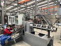 Mini-usine de production d'huile Kachi Ghani avec des machines automatiques de production d'huile de moutarde de qualité pour la production d'huile de soja, de noix et de sésame