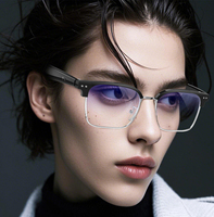Gafas Inteligentes W100D 2025, Traductor, Anti Luz Azul, Lentes Fotocromáticas, Gafas de Sol, Traducción Chat GPT, Gafas Inteligentes con Audio