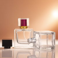 Vente en gros de flacons de parfum en verre haut de gamme personnalisés, 30 ml, 50 ml, 100 ml, rectangulaires, transparents, boîte de vaporisation cosmétique hydratante